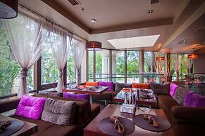 Palladium Hotel