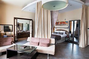 Nevsky Forum Hotel