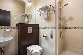 Nevsky Forum Hotel