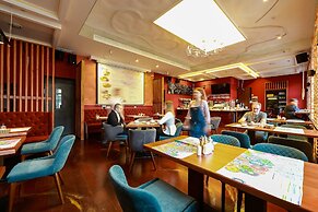 Nevsky Forum Hotel