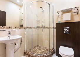 Nevsky Forum Hotel