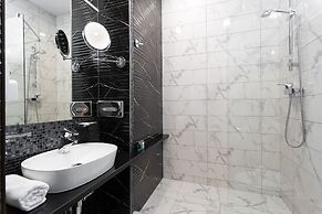 Nevsky Forum Hotel