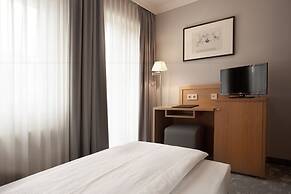 Townhouse Hotel