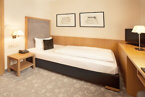 Townhouse Hotel