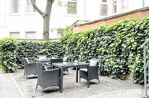 Townhouse Hotel