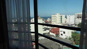 City Beach Resort