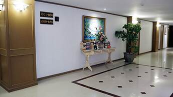 City Beach Resort