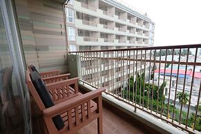 Long Beach Cha-Am Hotel