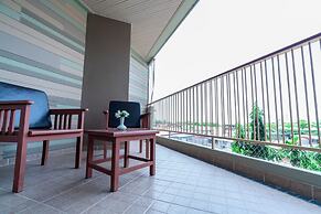 Long Beach Cha-Am Hotel