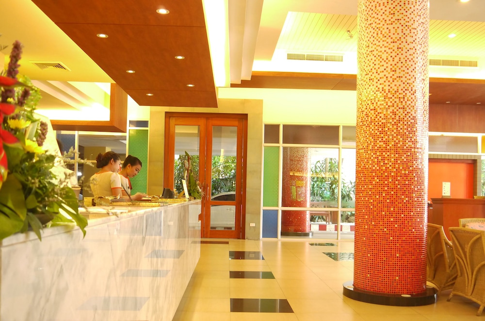 Long Beach Cha-Am Hotel