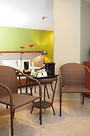 Long Beach Cha-Am Hotel