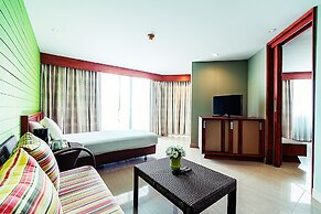 Long Beach Cha-Am Hotel