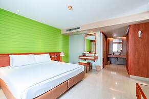 Long Beach Cha-Am Hotel