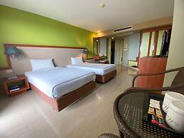 Long Beach Cha-Am Hotel