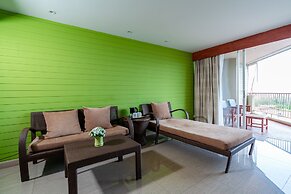 Long Beach Cha-Am Hotel