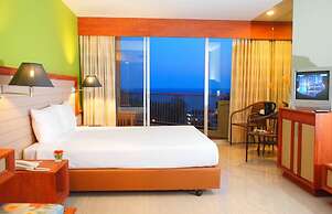 Long Beach Cha-Am Hotel