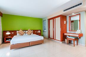 Long Beach Cha-Am Hotel