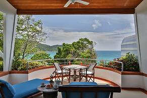 Mom Tri's Villa Royale