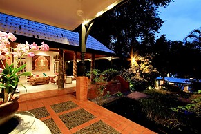 Mom Tri's Villa Royale