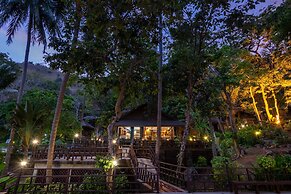 Baan Krating Phuket Resort