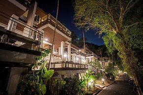 Baan Krating Phuket Resort