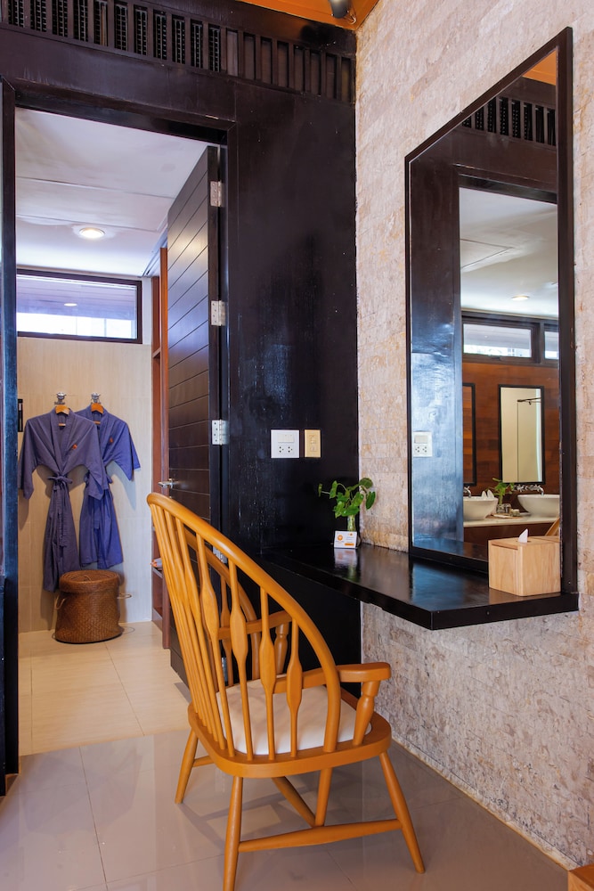 Baan Krating Phuket Resort