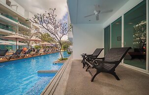 The Old Phuket - Karon Beach Resort