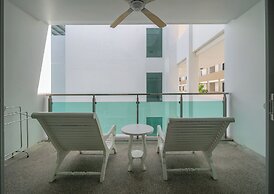 The Old Phuket - Karon Beach Resort