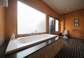 The Old Phuket - Karon Beach Resort