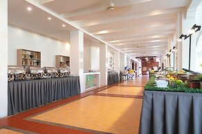The Old Phuket - Karon Beach Resort