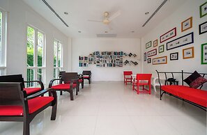 The Old Phuket - Karon Beach Resort