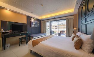 The Old Phuket - Karon Beach Resort