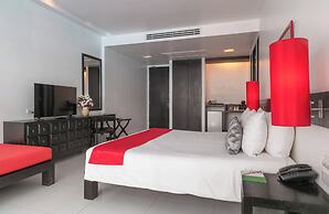 The Old Phuket - Karon Beach Resort