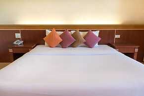 Lanta Casuarina Beach Resort