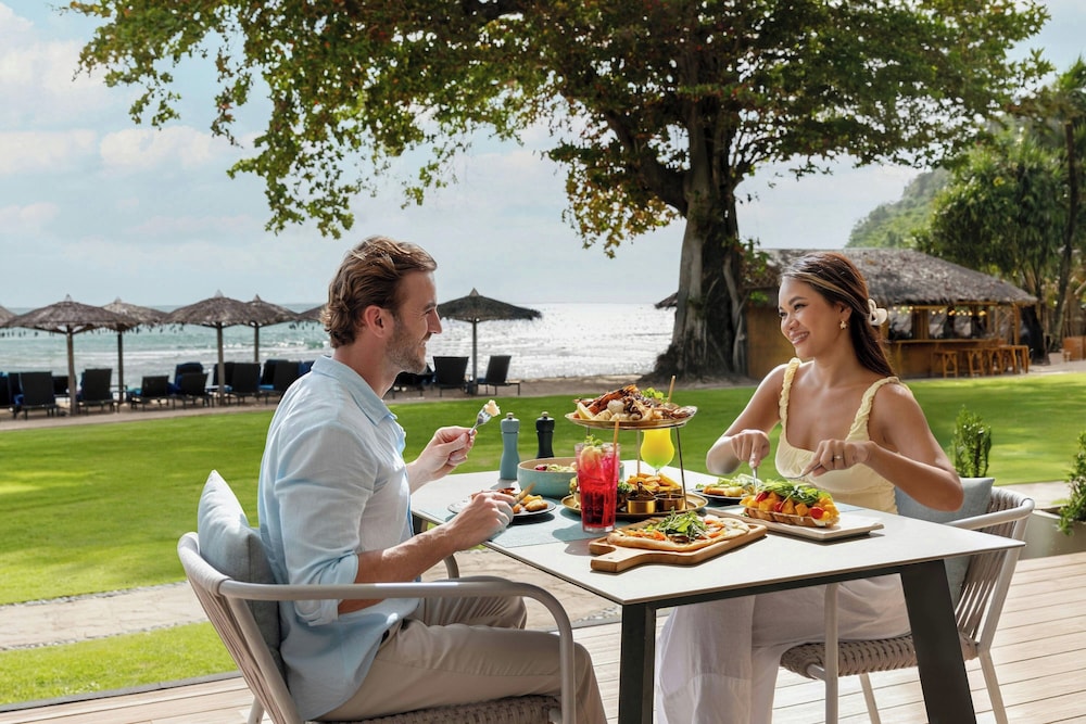 Phuket Marriott Resort & Spa, Merlin Beach