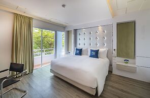 NH Boat Lagoon Phuket Resort