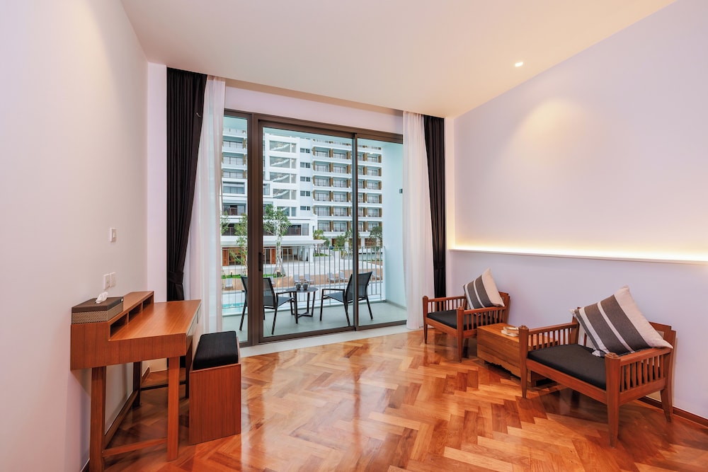 Patong Beach Hotel by See2Sea