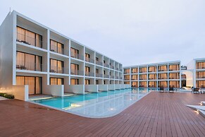 Patong Beach Hotel by See2Sea