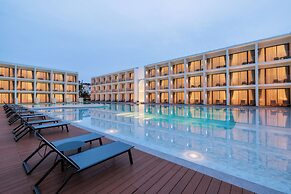 Patong Beach Hotel by See2Sea