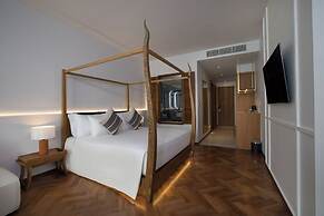 Patong Beach Hotel by See2Sea
