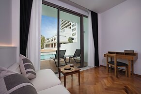 Patong Beach Hotel by See2Sea