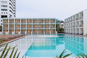 Patong Beach Hotel by See2Sea