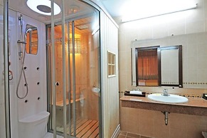 Duy Tan Hotel