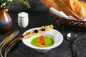The Tray Hotel Hai Phong