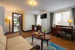 The Tray Hotel Hai Phong