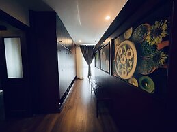 The Tray Hotel Hai Phong