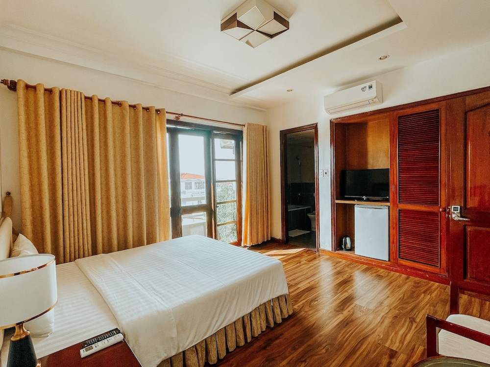 COSIANA HUE HOTEL