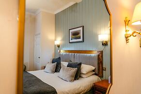 The George Hotel