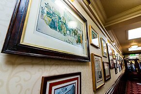 The George Hotel
