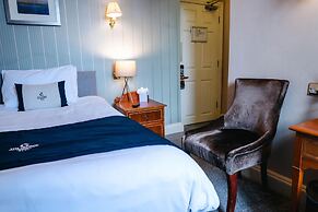 The George Hotel